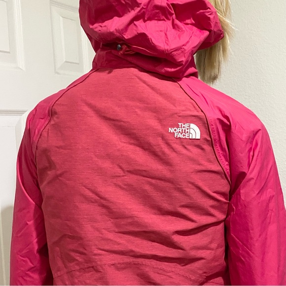 THE NORTH FACE Pink Red Dryvent Women’s Hooded Rain Jacket Size XS - Picture 6 of 16